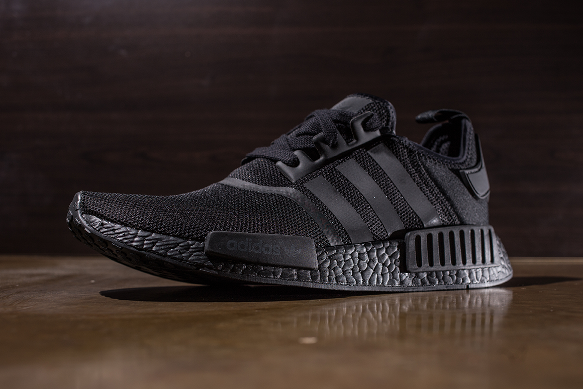 adidas nmd r1 triple black s31508