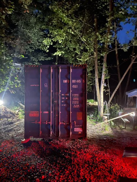 blue 40ft shipping container