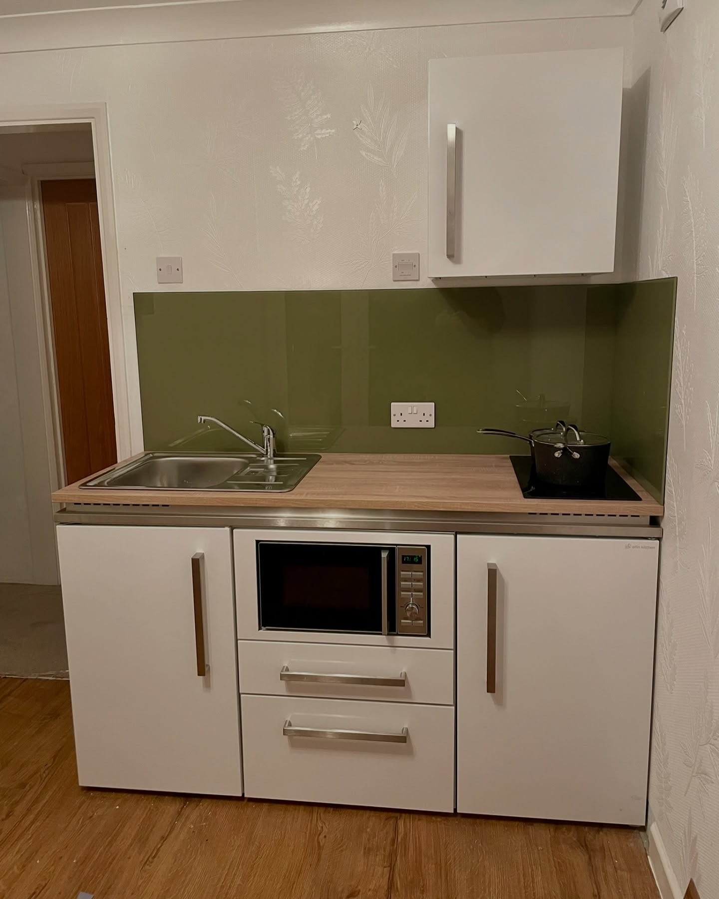 12. Minimal Green Accent Kitchenette - Tiny Kitchen Ideas