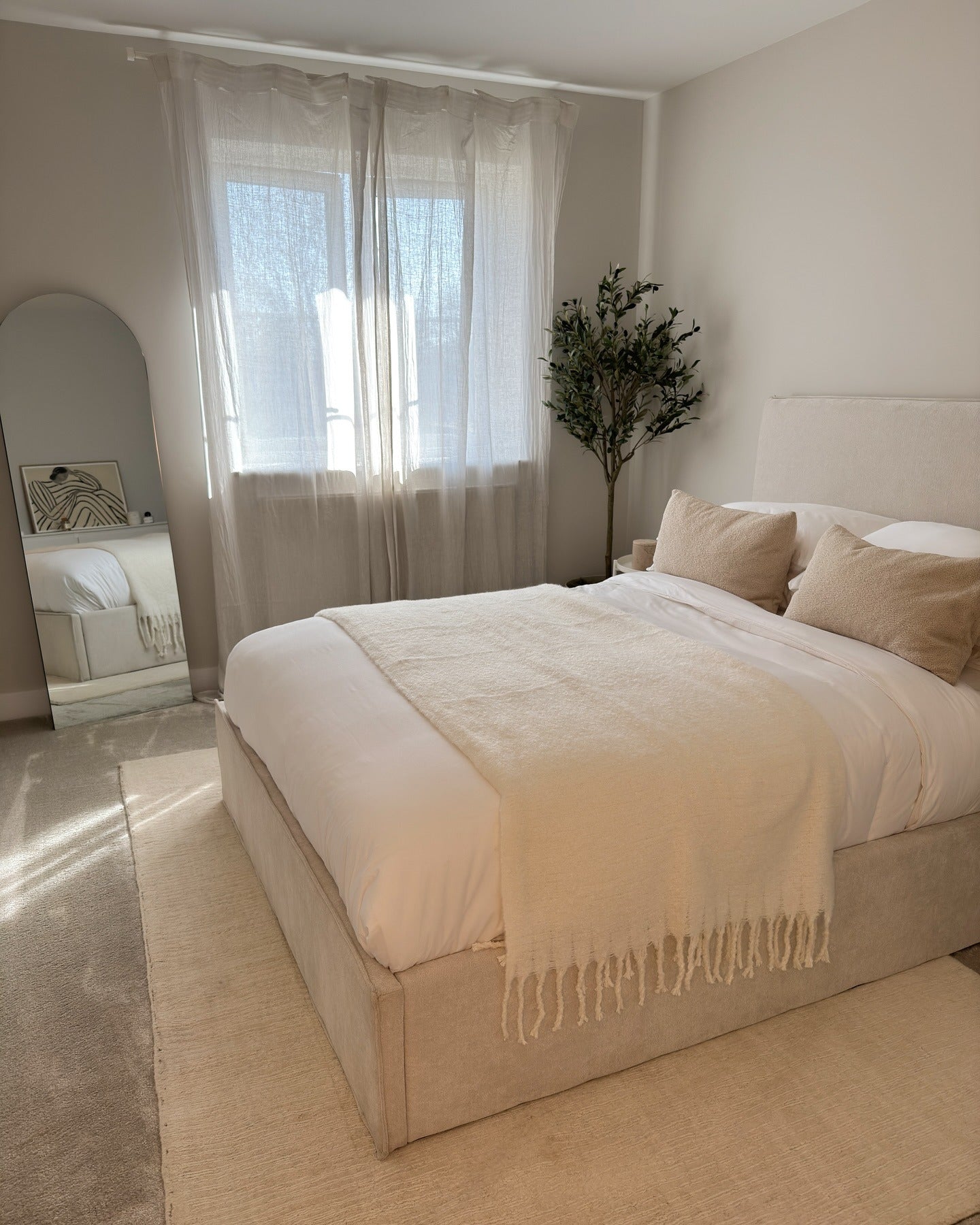 14. Velvety Beige and Sculptural Details - White and Gray Bedroom Ideas