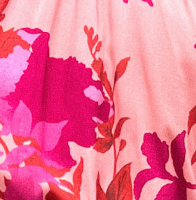 Midi dress in a pink floral print.