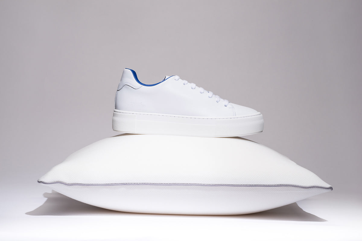 comfortable white sneakers