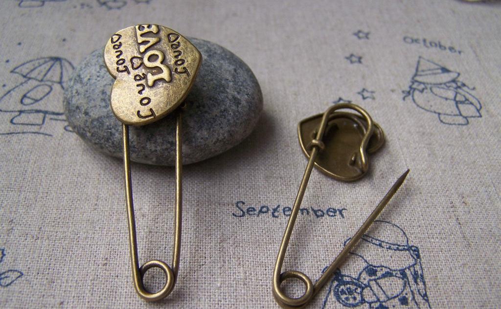 6 Pcs Antique Bronze Love Heart Safety Pin Brooch Findings A2952