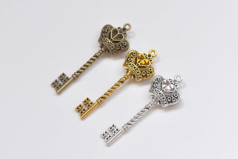 Charm - Chain of Keys, Antique Gold