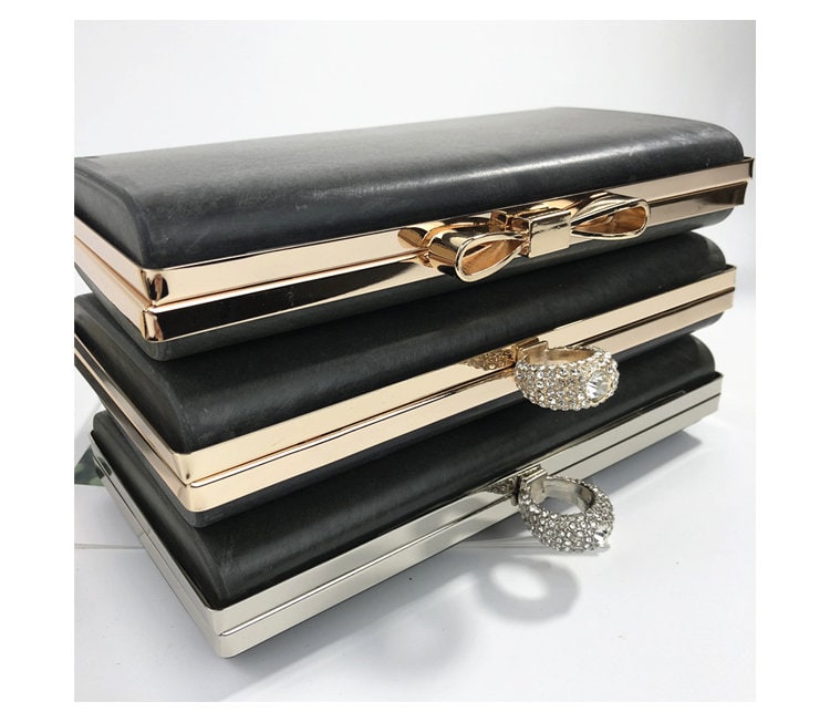Silver Box Clutch Bag Purse For Bridal, Casual, Party, Wedding for Girls //  Women's Silver Clutch Purse : Amazon.in: Fashion