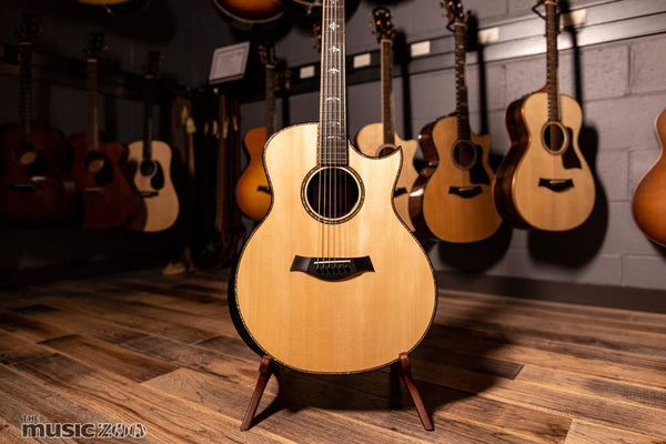 Taylor 900 Series Acoustic Guitars
