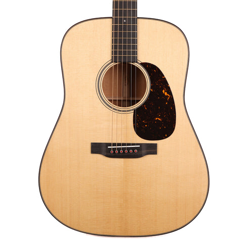 Martin D-18 Modern Deluxe Acoustic Gloss Natural