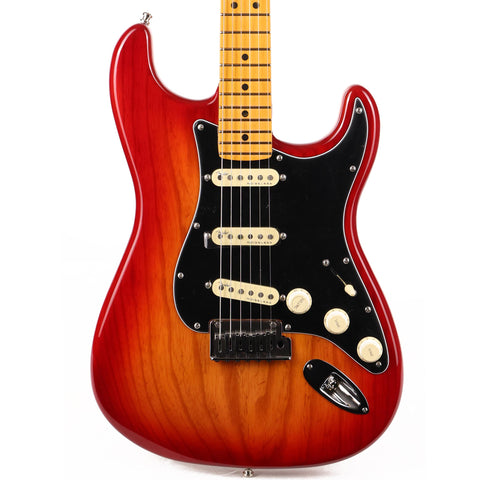 Fender Ultra Luxe Stratocaster Plasma Red Burst