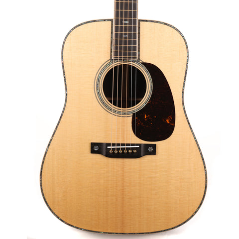 Martin D-42 Modern Deluxe Acoustic Guitar Natural