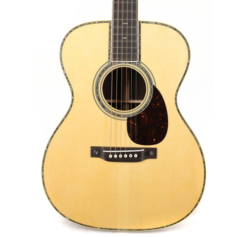 Martin Custom Shop 000 14-Fret Brazilian Rosewood and Adirondack Spruce and Brazilian Rosewood