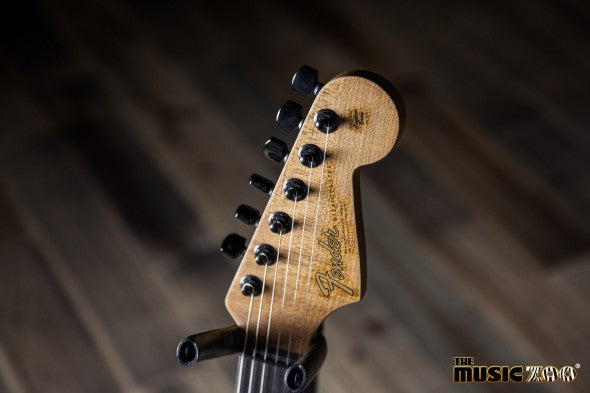 Fender Walnut Koa (4 of 6)