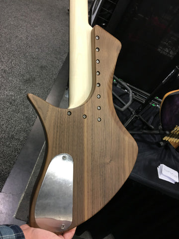 claas guitars neck