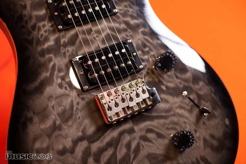 Prs Se Custom 24 Roasted Maple Limited Edition Review The Music Zoo