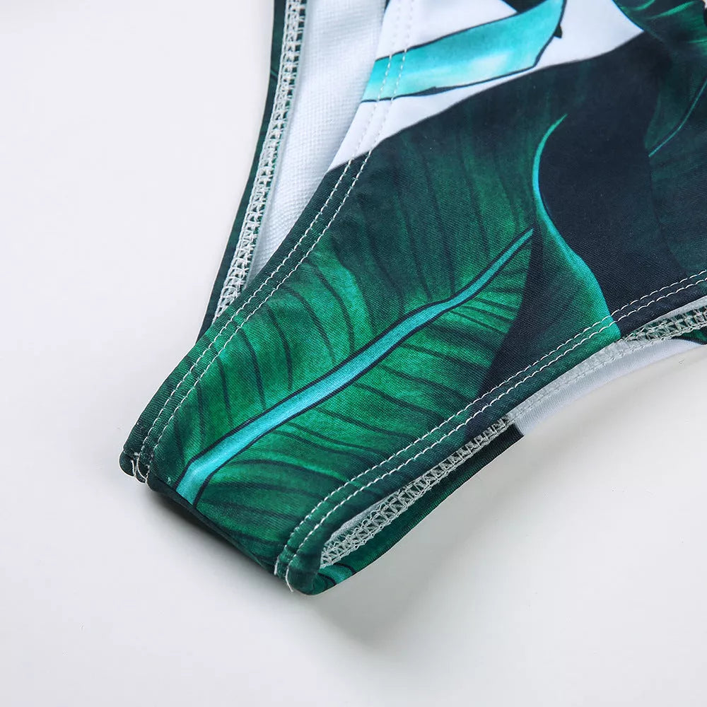 Strapless Bikini Set with High Waist and Vintage Print