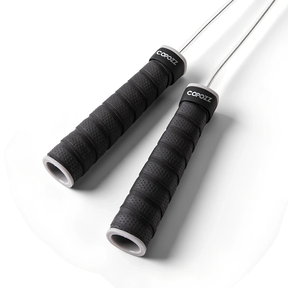 Professional silicone skipping rope with ball bearing handles and 3-metre cord for fitness training