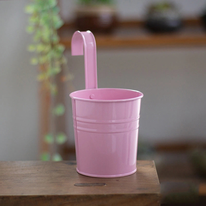 Iron Hanging Flower Pot with Corrosion Resistance for Outdoor and Indoor Use