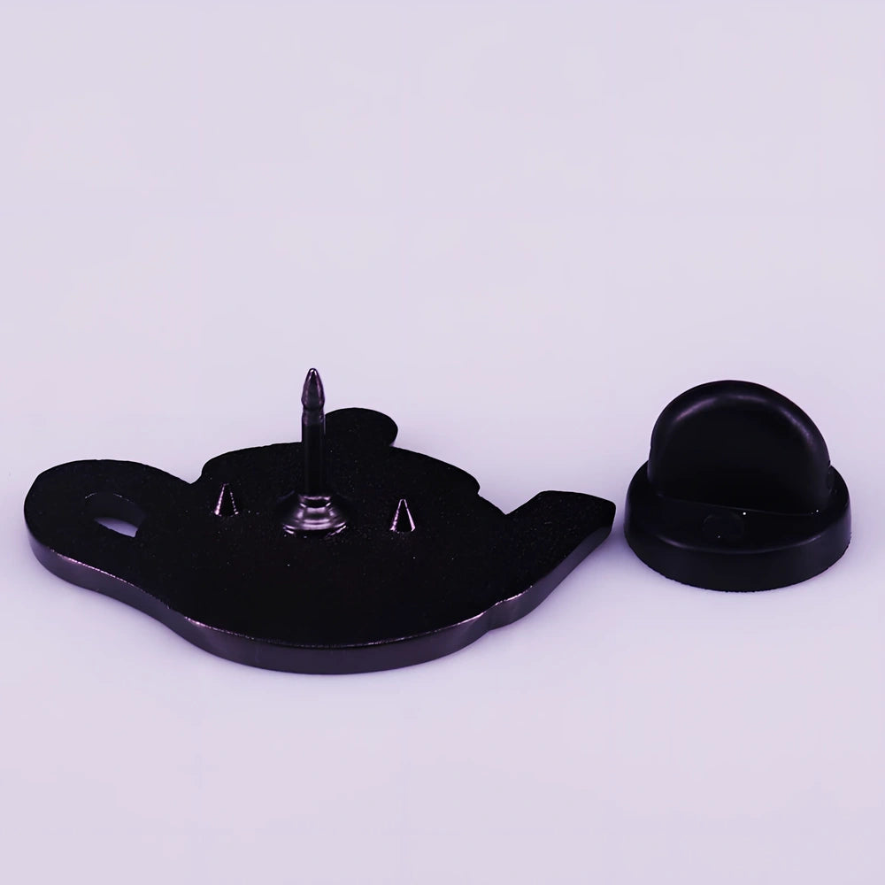 Copper brooch with 4cm diameter and three style variations in individual packaging