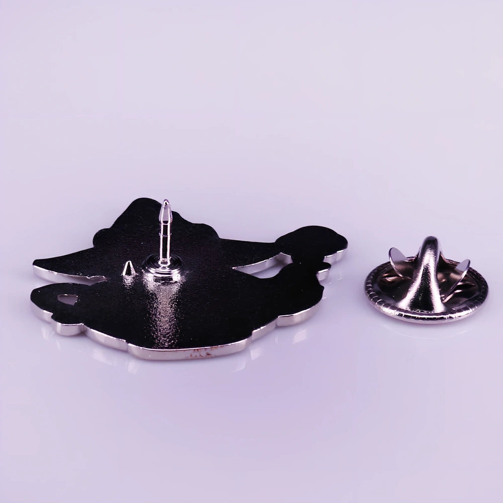 Copper brooch with 4cm diameter and three style variations in individual packaging