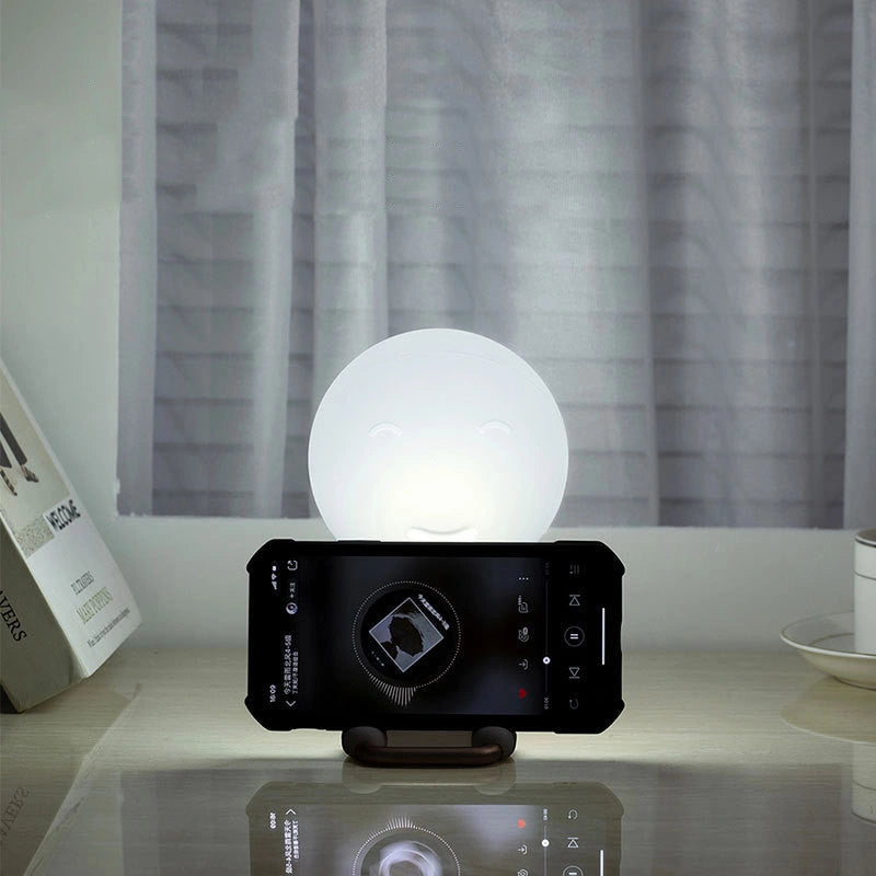 D20 Silicone Nightlight with Wireless Charging for Bedrooms