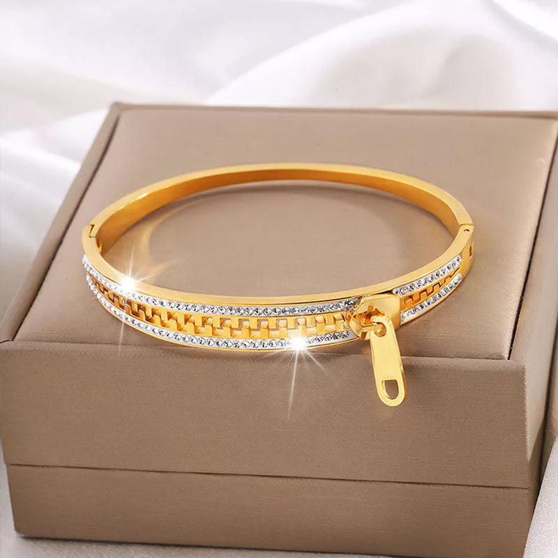 Titanium Steel Zipper Bracelet for Girls with Niche Design