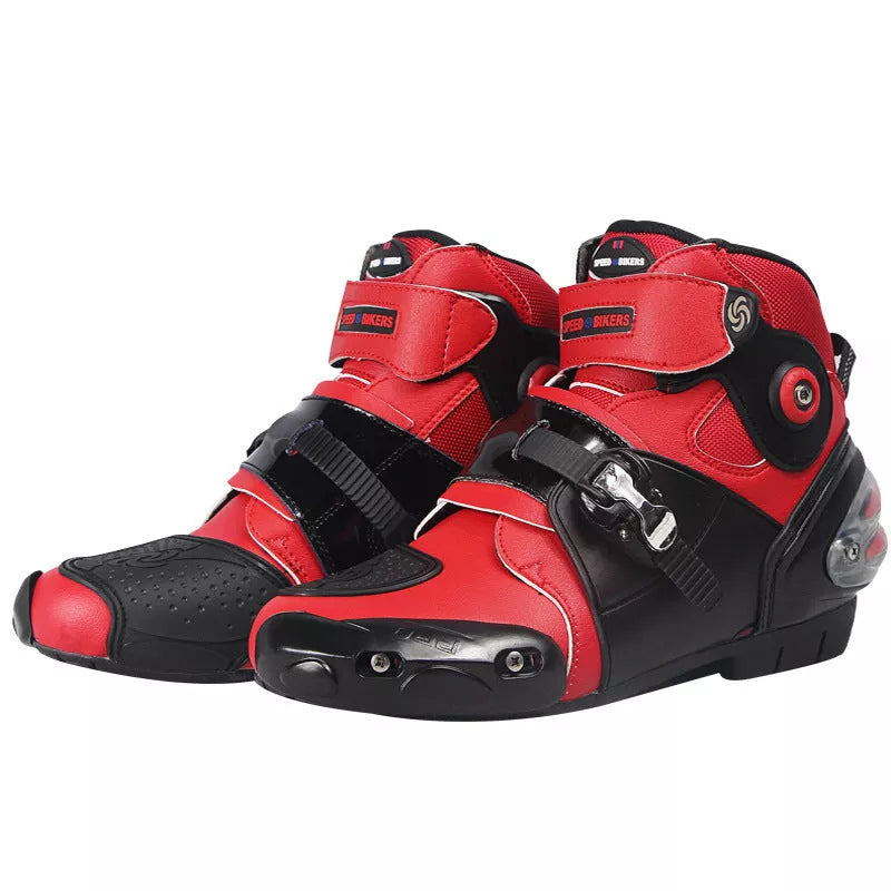 Road motorcycle ankle boots with anti-twist design