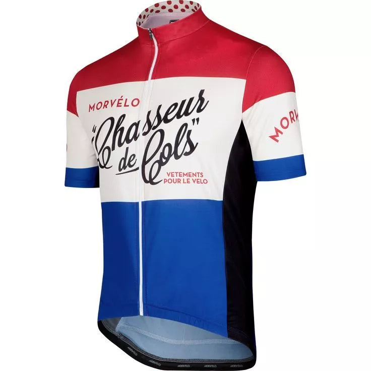Short sleeve jersey with moisture-wicking fabric for summer