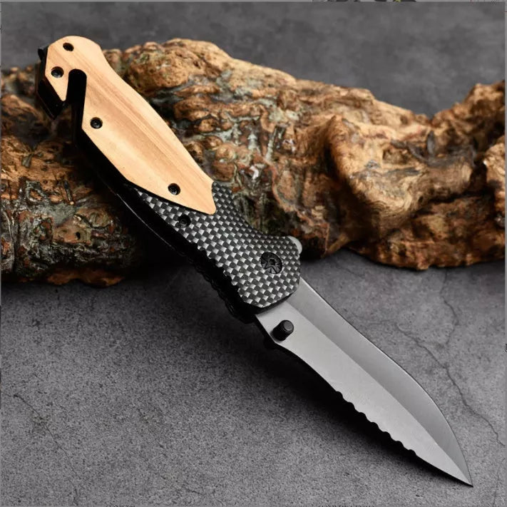 Outdoor Moonlight Folding Knife with High Hardness Stainless Steel Blade