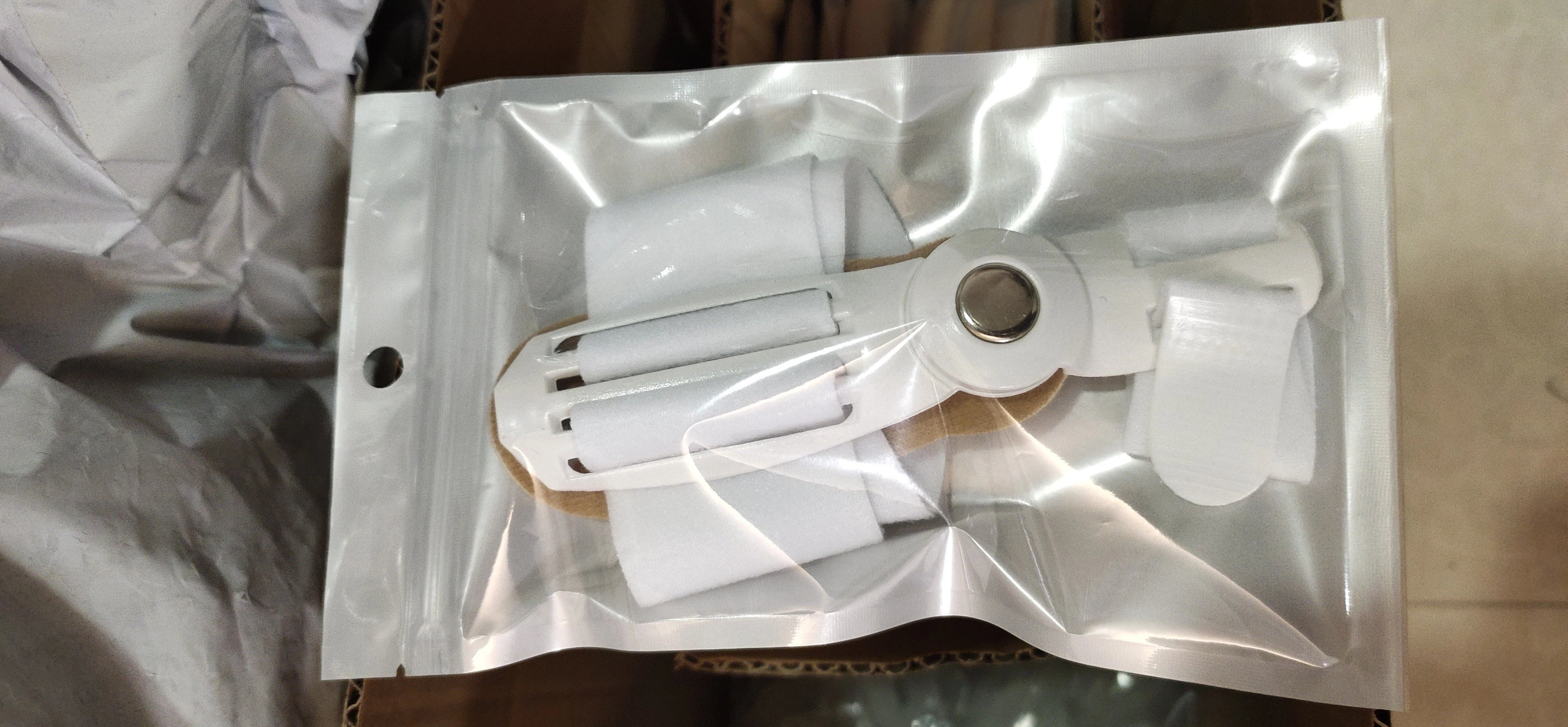 Big Foot Valgus Corrector with Protective Cover for All Sizes