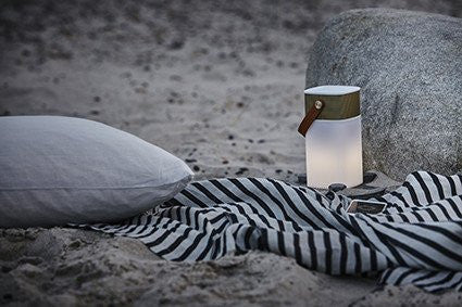 altavoz aGlow de Kreafunk para la playa en Shopnordico