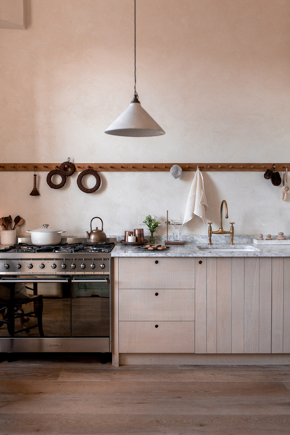 natural modern rustic kitchen 