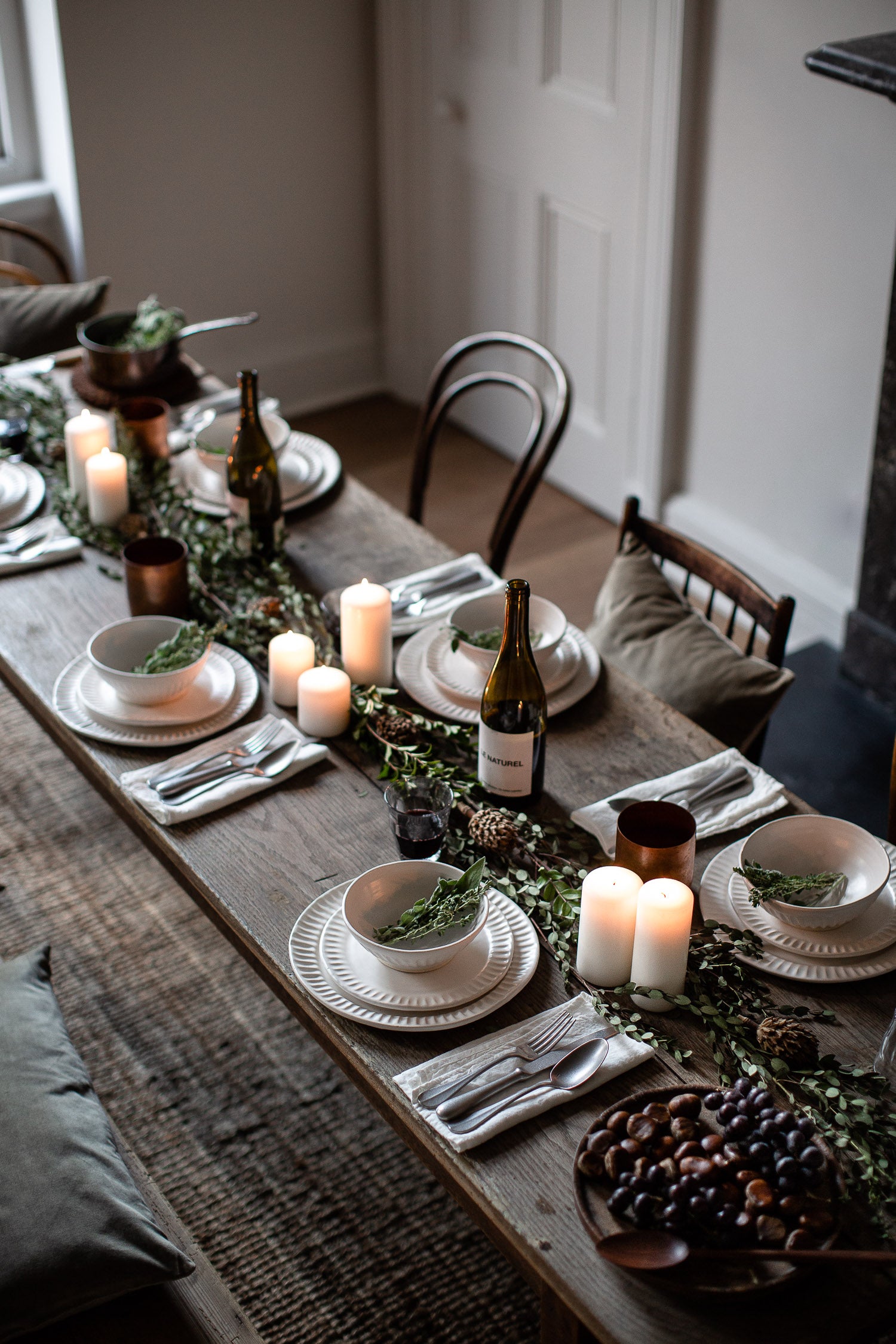 A SIMPLE, NATURAL FESTIVE TABLE – Ellei Home