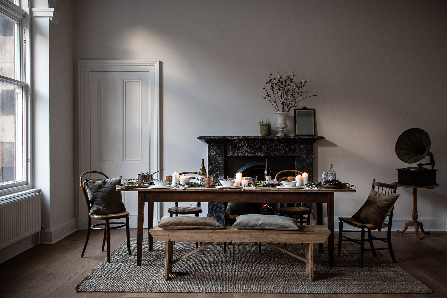 simple natural Christmas table 