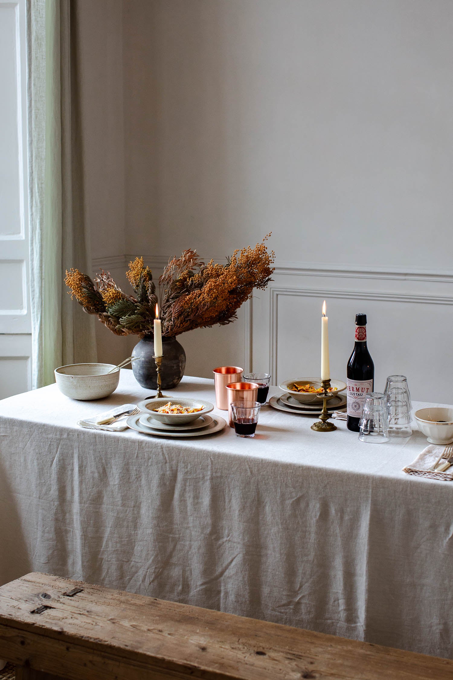 natural and vintage dining table decorations