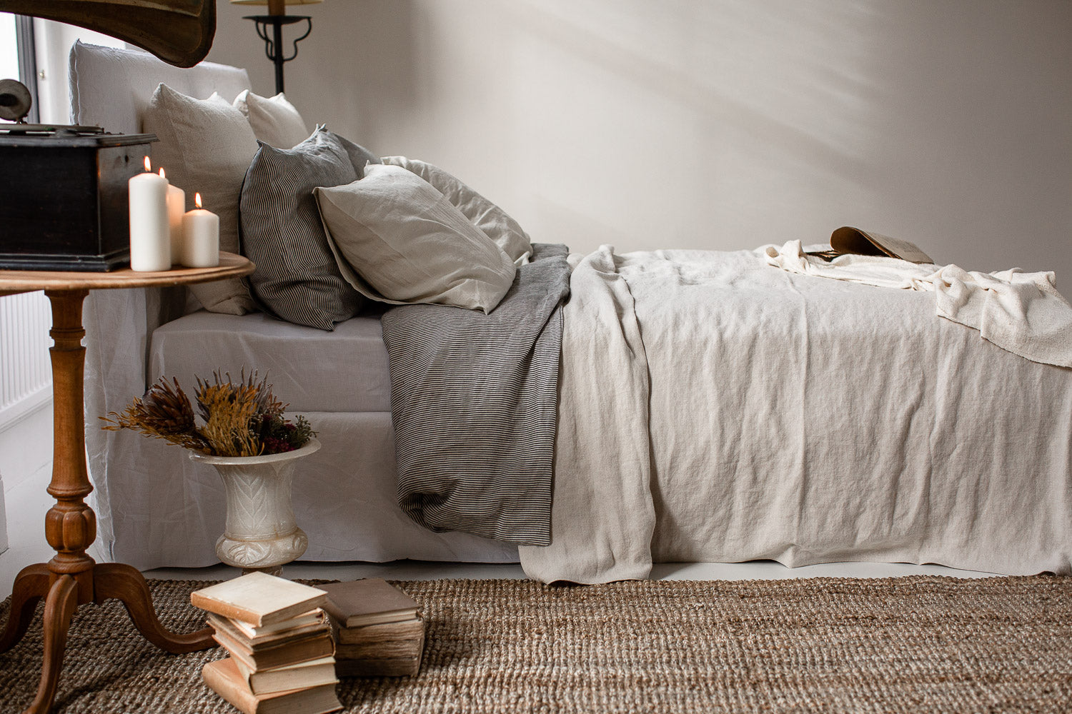 Natural Belgian linen bed cover in neutral colour