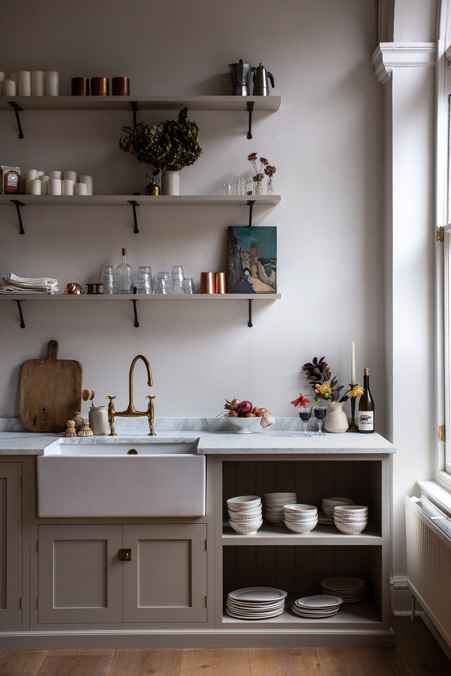 timeless kitchen decor in neutrals