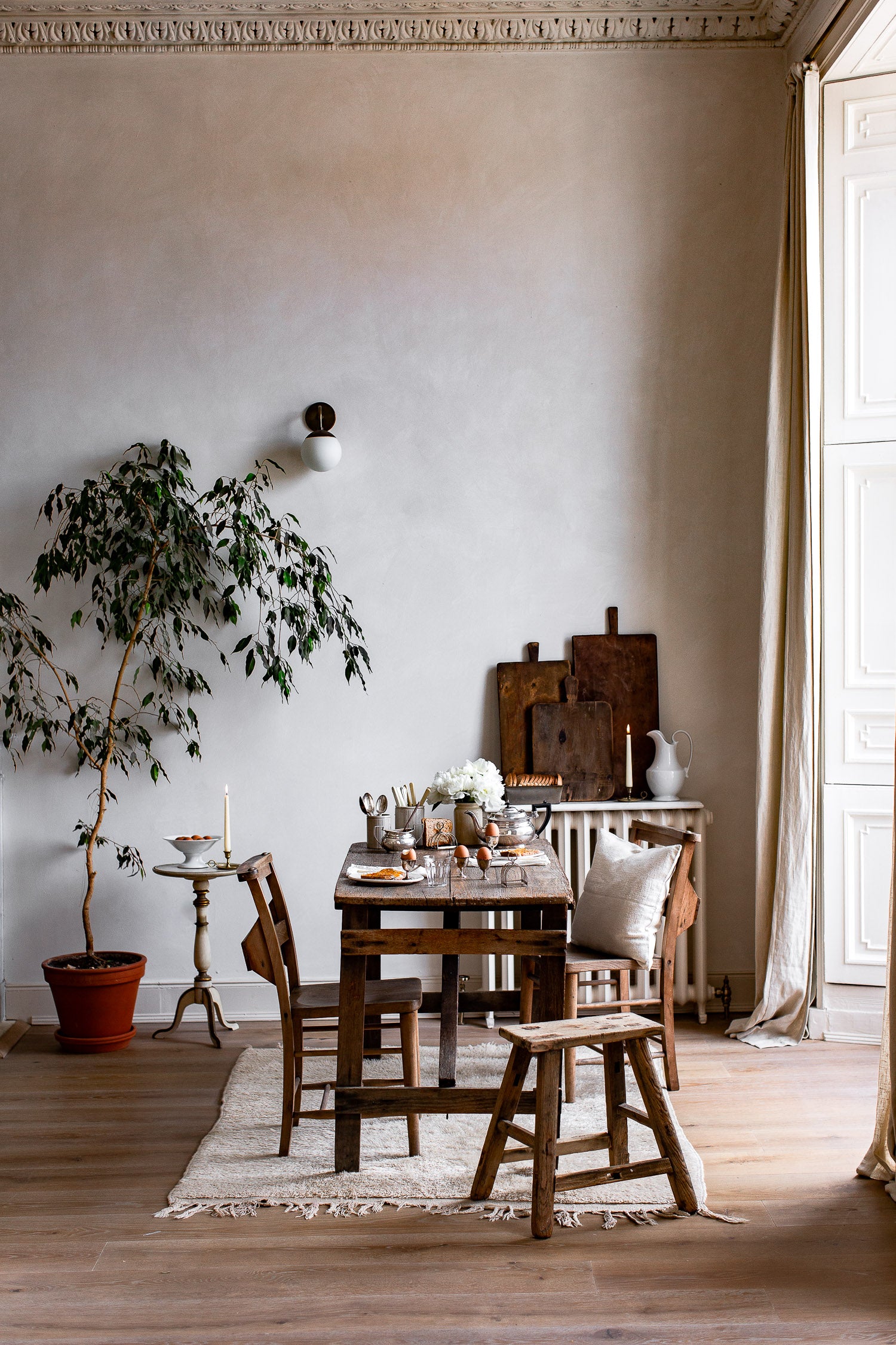 The Enduring Appeal of Vintage: Why We Love Vintage Home Décor ...