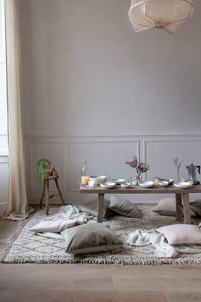 natural home decor with soft neutral colours 