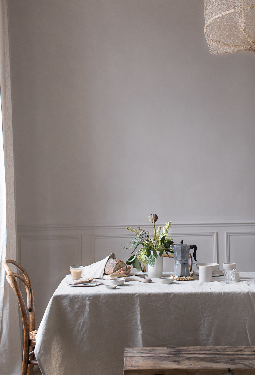 simple natural breakfast table in neutral colours 