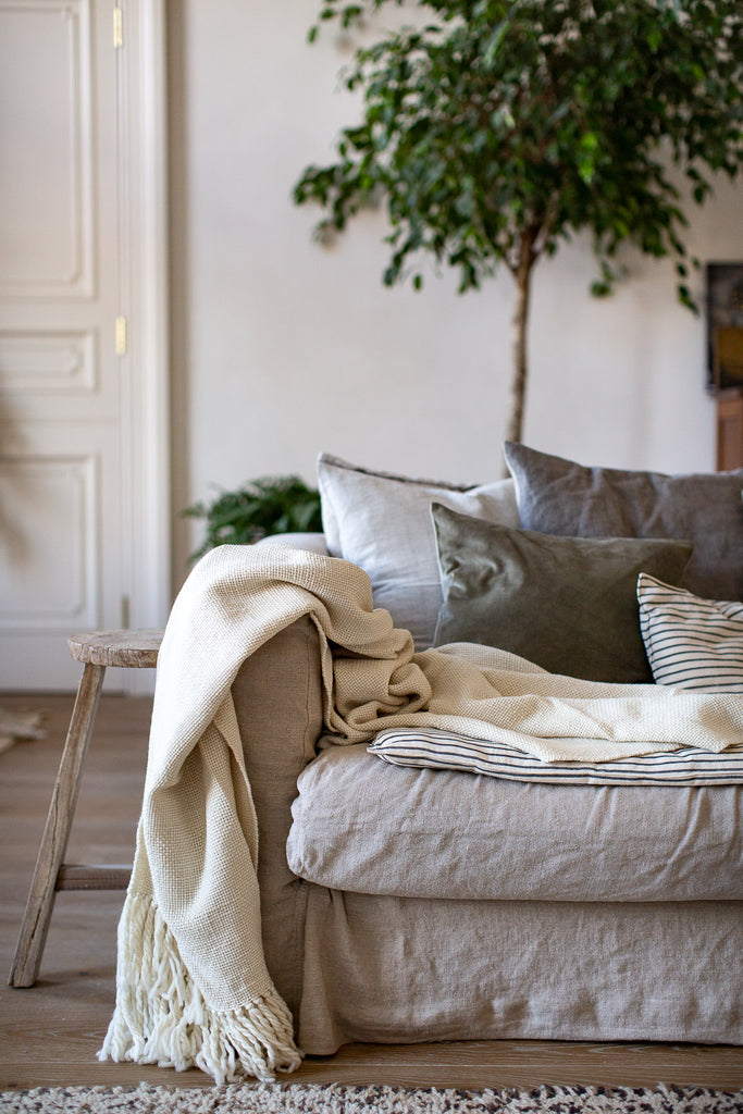 natural home decor with linen, wool and natural materials 