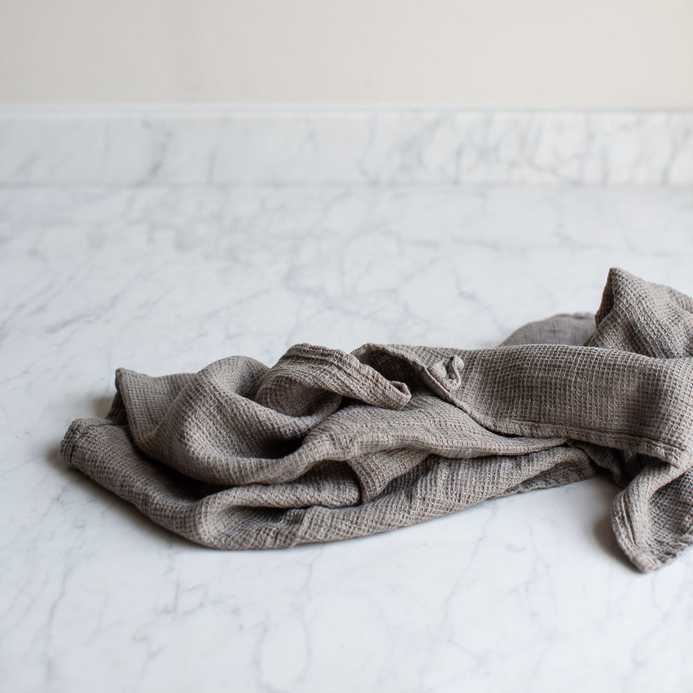 Bertozzi Handmade Crumpled Linen Two-Tone Kitchen Towel in Leaf Cuoio