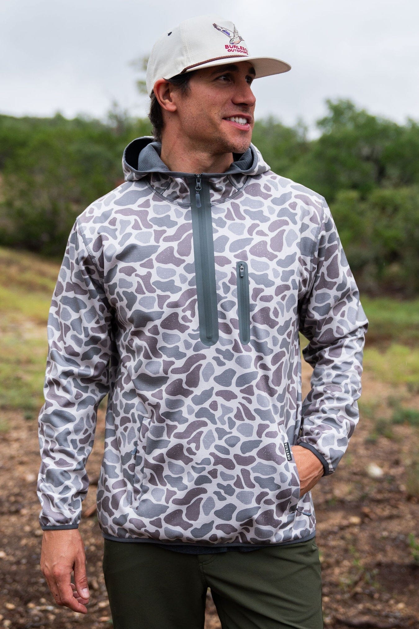 https://cdn.shopify.com/s/files/1/0917/5998/products/duke-tech-fleece-classic-deer-camo-957962.jpg?v=1697827078