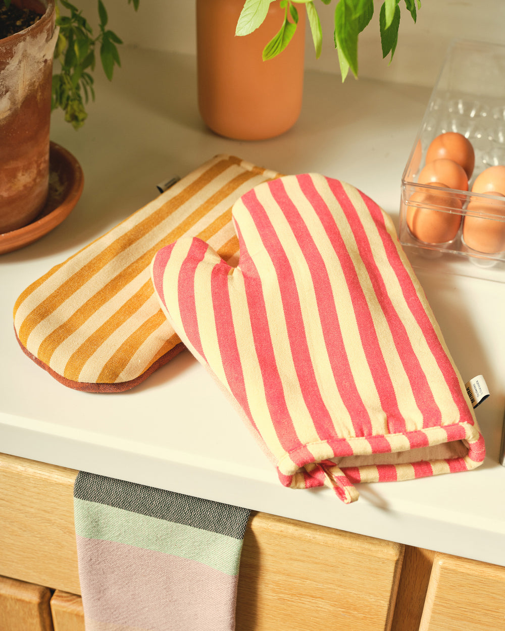 Blue Linen Apron, Tea Towel and Oven Mitt Set