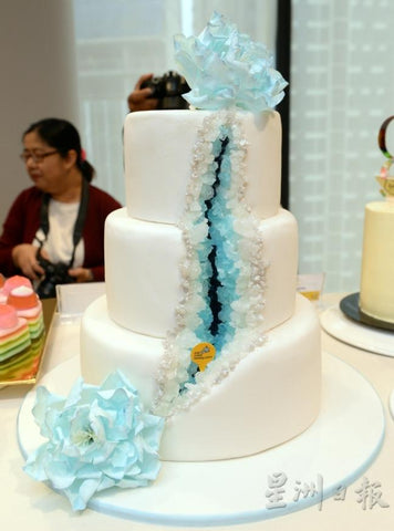 eat cake today-cake delivery-the cake show-cake trends 2020-gems of the blue cake