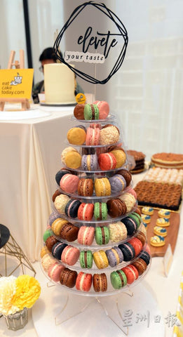 eat cake today-cake delivery-the cake show-cake trends 2020-luxe dessert table package
