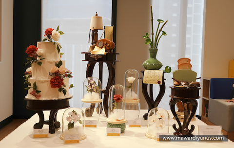 eat cake today-cake delivery-the cake show-cake trends 2020-chocolate showpiece-sugar flower