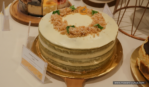 eat cake today-cake delivery-the cake show-cake trends 2020-pandan coconut cake