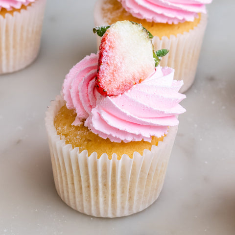 https://cdn.shopify.com/s/files/1/0918/2274/products/12-pieces-of-strawberry-vanilla-cupcakes-cupcakes-bee-homemade-treats-eat-cake-today-birthday-cake-delivery-klpjmalaysia-686707_large.jpg?v=1657092190