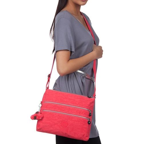 Women's Handbags: Clutches, Purses, Backpacks & Totes | ALDO US | Bags,  Fashion bags, Trendy purses