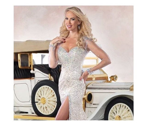 Woman in white wedding dress with an antique car wearing blonde hair extensions by Queen C Hair Extensions