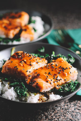 asian-salmon-and-spinach-rice-bowls-recipe